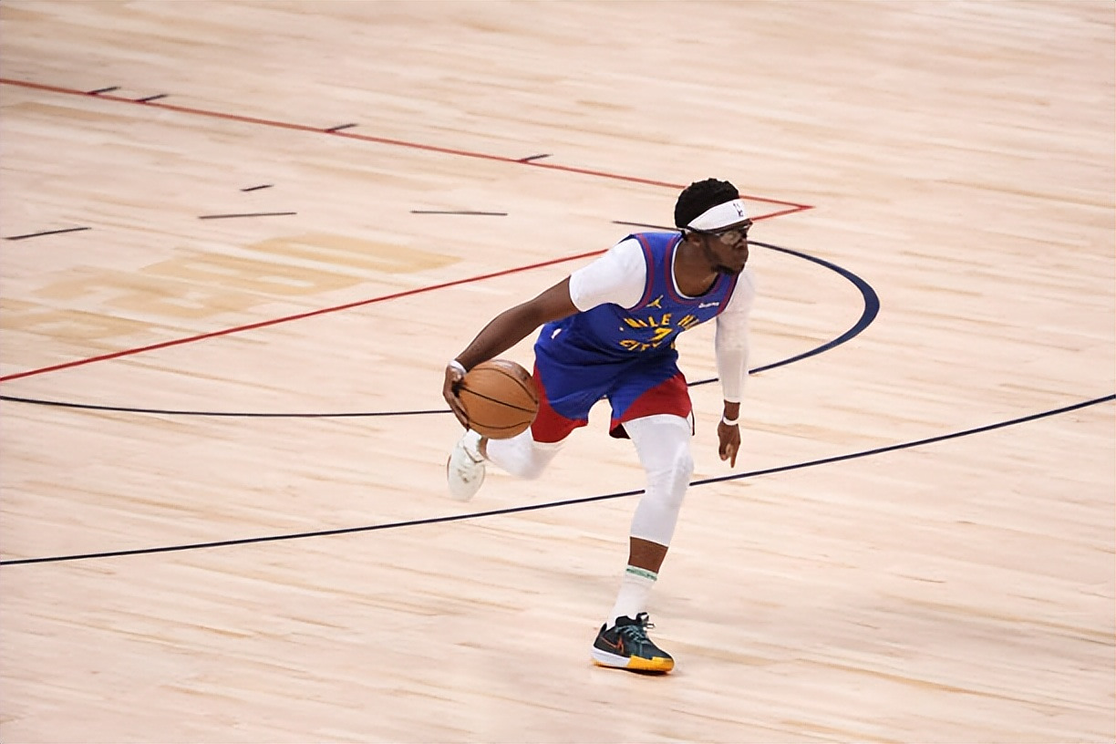 包含明尼苏达森林狼迎NBA总决赛关键赛;今晨更衣室发声;引发热议;资深球员宣示担当的词条 包含明尼苏达森林狼迎NBA总决赛关键赛;今晨更衣室发声;引发热议;资深球员宣示担当的词条