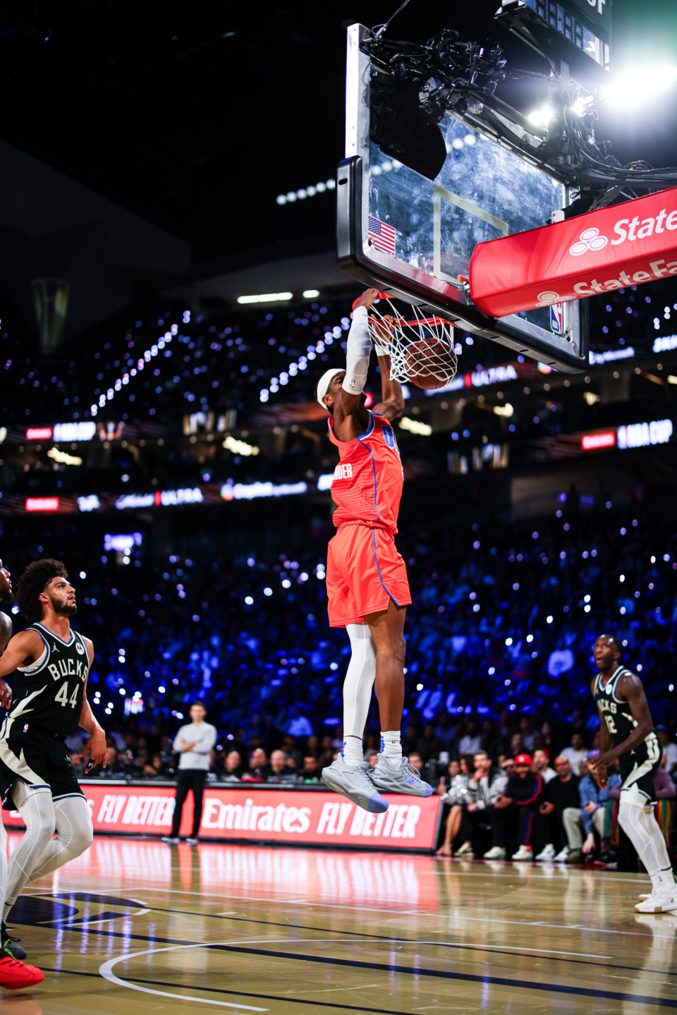 包含密尔沃基雄鹿发布备战花絮，冲刺阶段主帅复盘，NBA总决赛任务艰巨，赛程密集仍需轮换的词条