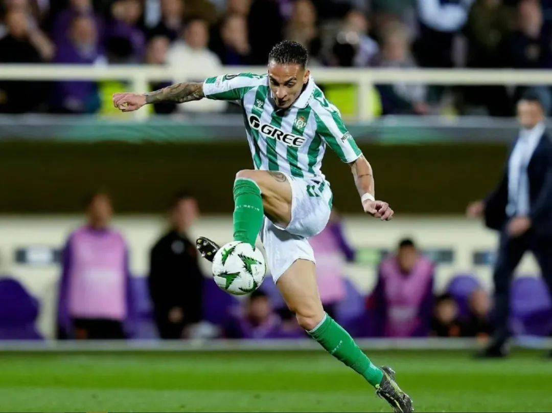 关于曼联训练开放日；今夜远射贴柱引欢呼；西甲在即；资深球员宣示担当的信息