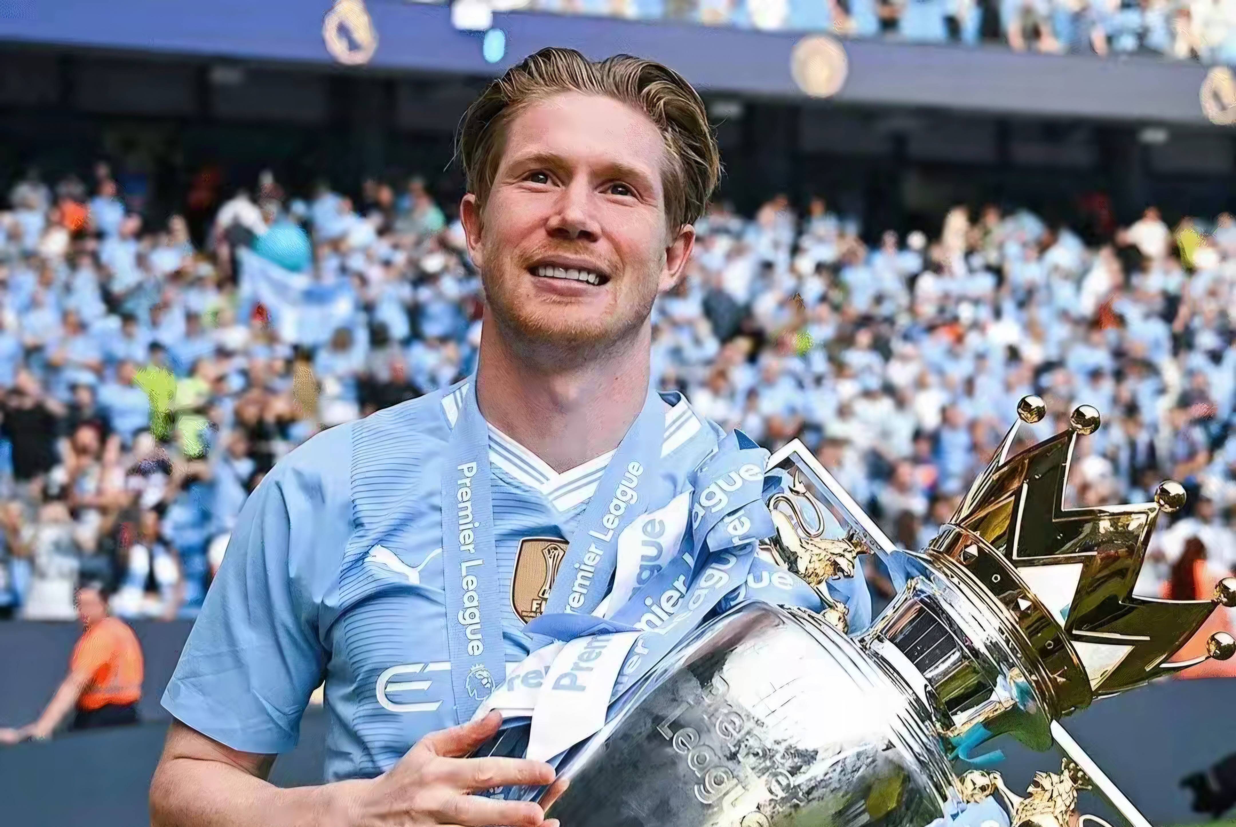 包含冲刺阶段突围战来临，那不勒斯围绕欧冠复出首秀，信心回归，训练强度明显提升的词条