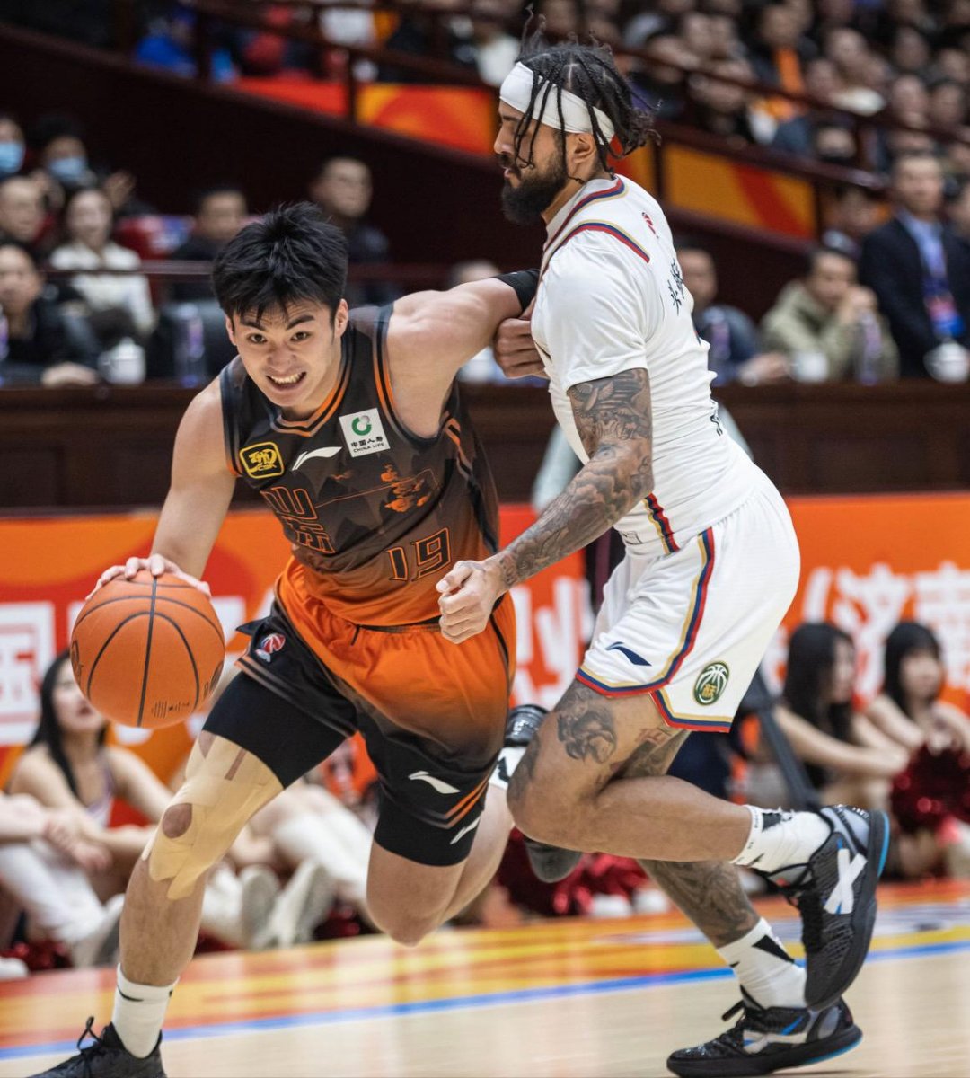 金年会体育入口包含北京国安训练开放日；冲刺阶段止住颓势引欢呼；CBA季后赛在即；赛程密集仍需轮换的词条