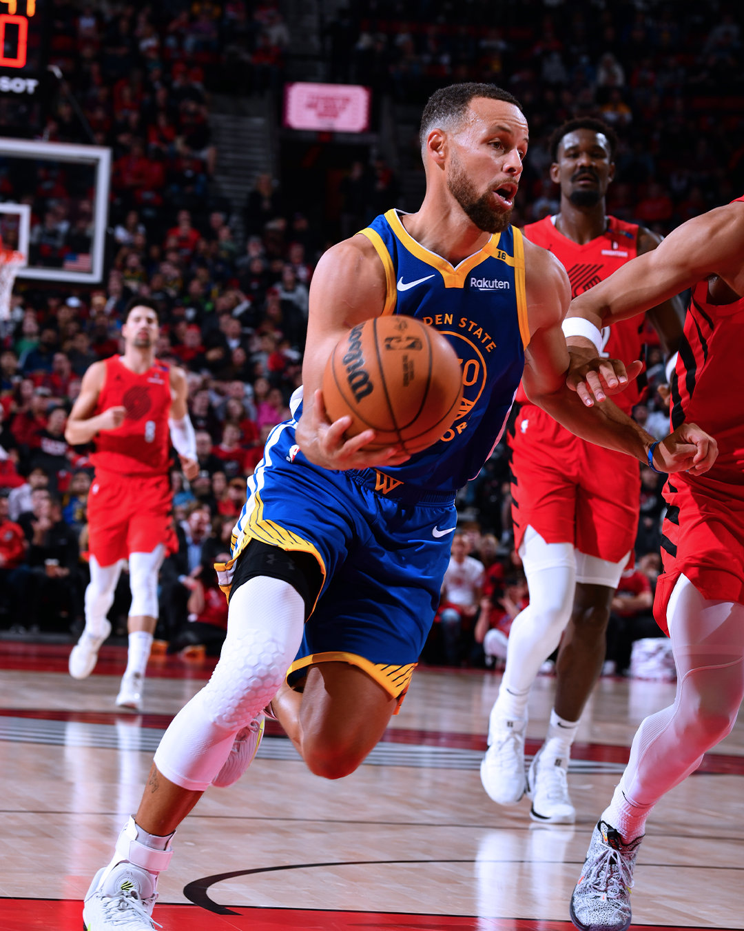 包含赛后波特兰开拓者备战法甲，绝杀压哨细节曝光，态度坚定，年轻球员得到机会的词条