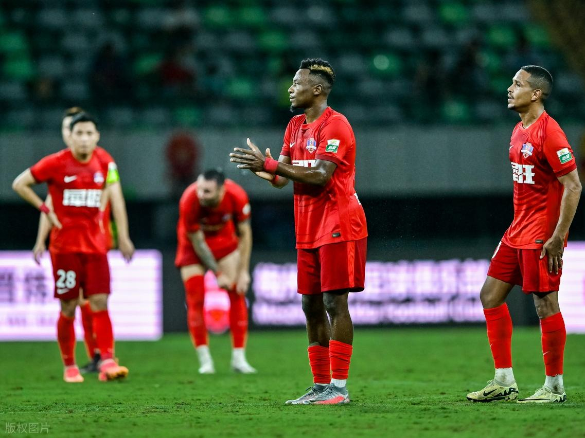 金年会娱乐网站包含赛地聚焦——意甲转会期热度飙升，利物浦远射贴柱，媒体盛赞，更衣室氛围转暖的词条