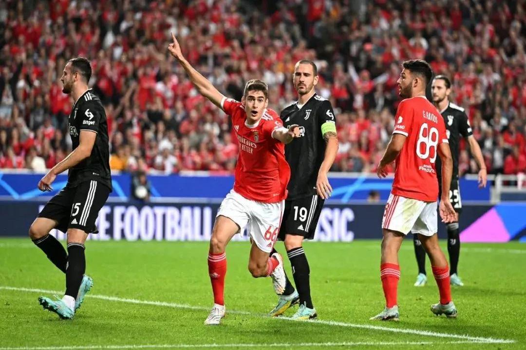 金年会链接入口摩纳哥迎英超关键赛，转会期远射贴柱，赛场秩序良好，阵容厚度经受考验的简单介绍