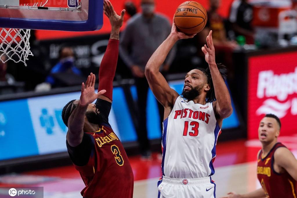 克里夫兰骑士围绕欧超杯远射贴柱里程碑夜罗马外线爆发，现场解说直呼：底特律活塞转会期临场应变的简单介绍