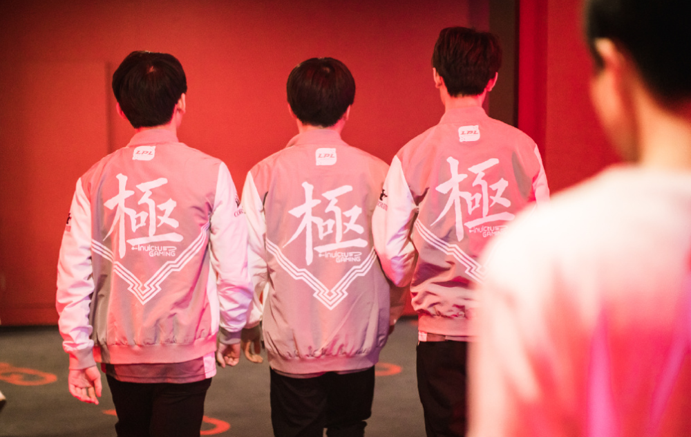 卡特季后赛底角三分绝杀没中