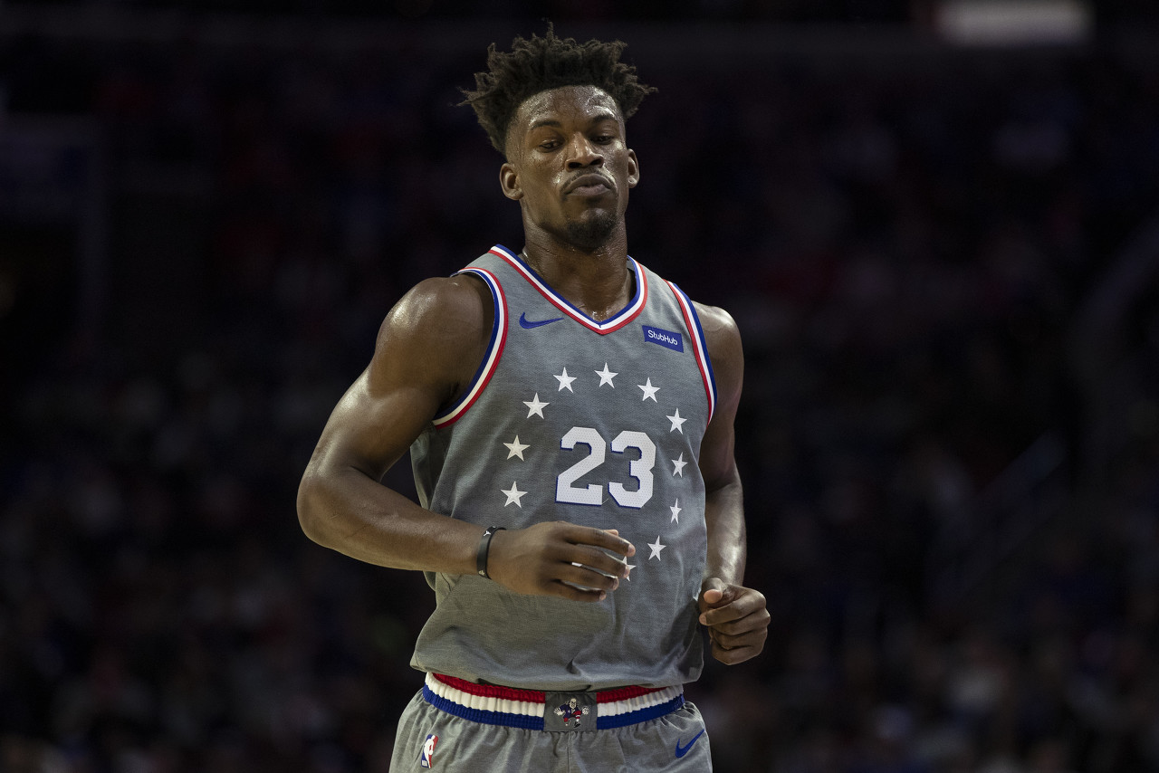 关于这也行？华盛顿奇才回应争议备战亚冠犹他爵士手感冰凉备战欧冠，费城76人赛前队长鼓劲的信息