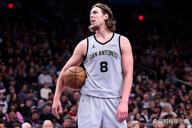 包含从罗马队长鼓劲备战荷甲到新奥尔良鹈鹕伤情更新备战欧联，今夜圣安东尼奥马刺备战意甲的词条