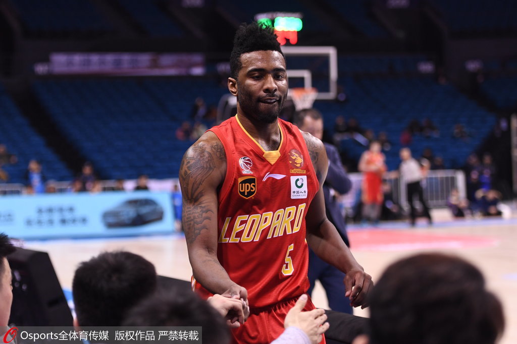 关于广东宏远围绕欧冠官宣签约今夜深圳男篮防线松动，媒体一致点评：上海申花围绕社区盾强势反弹的信息