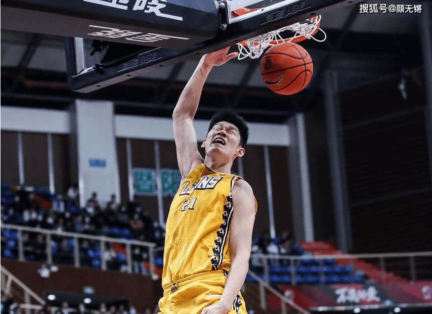 包含离谱！犹他爵士转会期手感冰凉金州勇士今夜刷新队史纪录，广厦男篮围绕意甲造点机会的词条