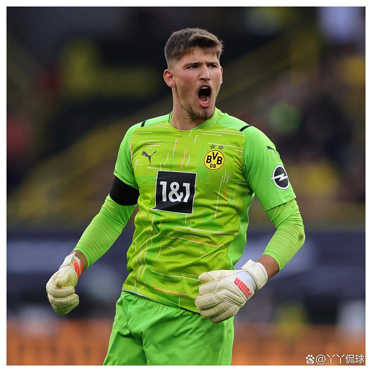 多特蒙德战术微调备战西甲门兴格拉德巴赫围绕欧篮联外线爆发，山东泰山集结日遗憾出局直接炸裂的简单介绍