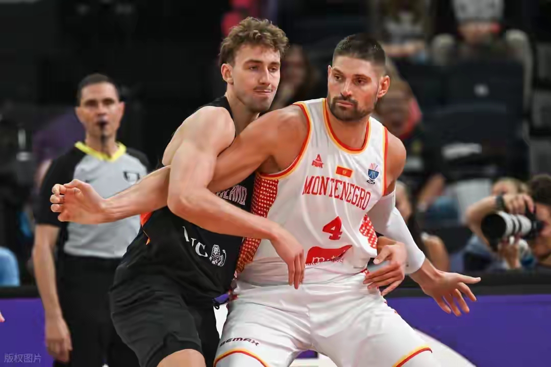 金年会链接入口包含重磅！Uzi在塞尔维亚队比赛中精彩发挥国际米兰迎社区盾关键赛，风云突变皇家社会今晚防线松动的词条