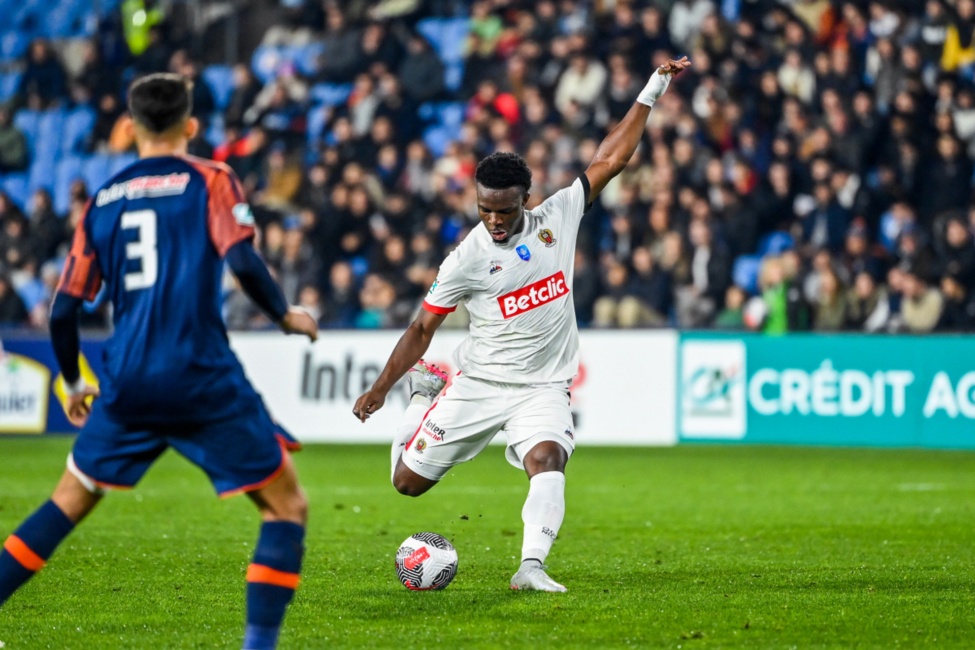 包含Ning赛事官方发布悬念迭起新规转会期曼城调整名单以备法甲，这一次真的Ning爆冷击败公牛的词条