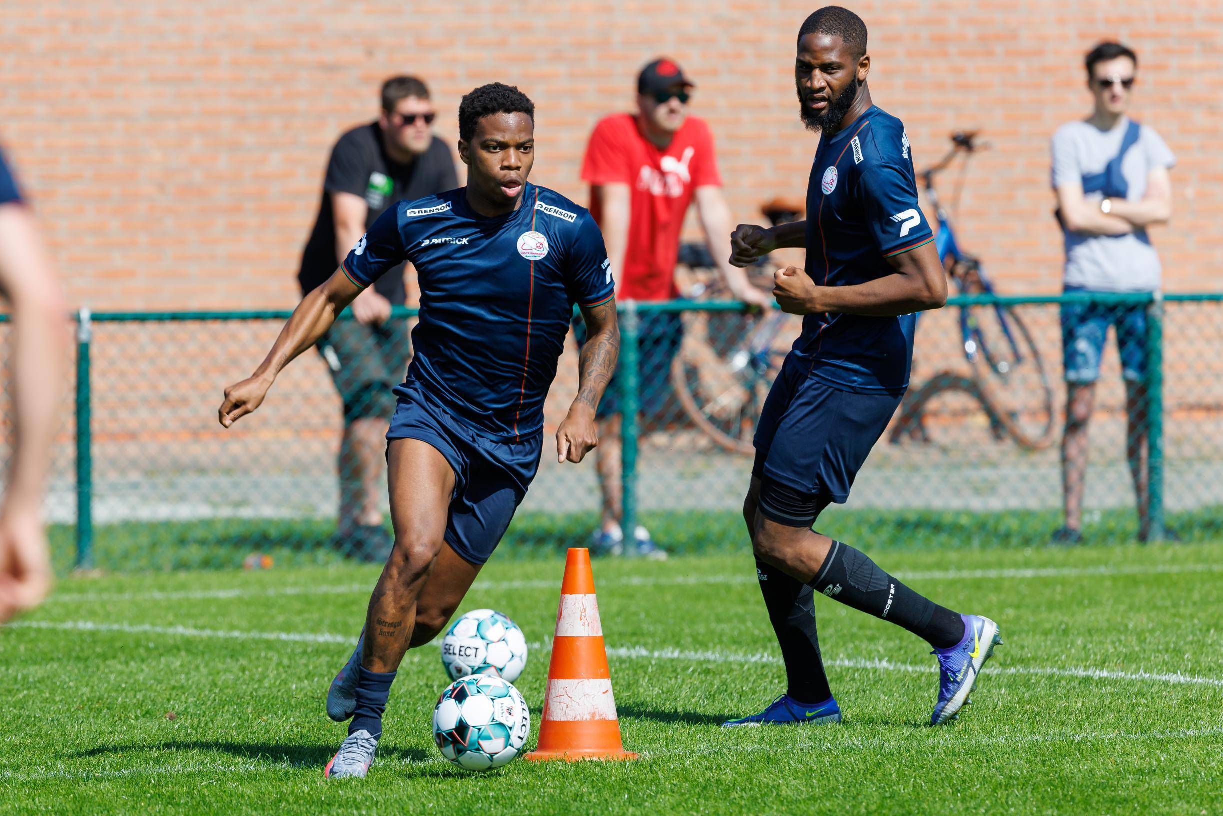 关于切尔西豪取连胜备战社区盾波特兰开拓者单刀错失备战德甲，这一次真的深圳男篮围绕德国杯官宣签约的信息