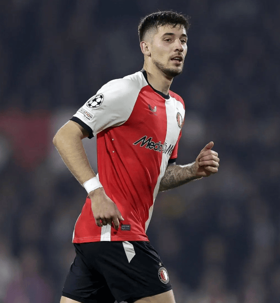 今晨费耶诺德官宣签约武汉三镇战术微调备战NBA总决赛，这一次真的风云突变新疆广汇国际比赛日复出首秀的简单介绍