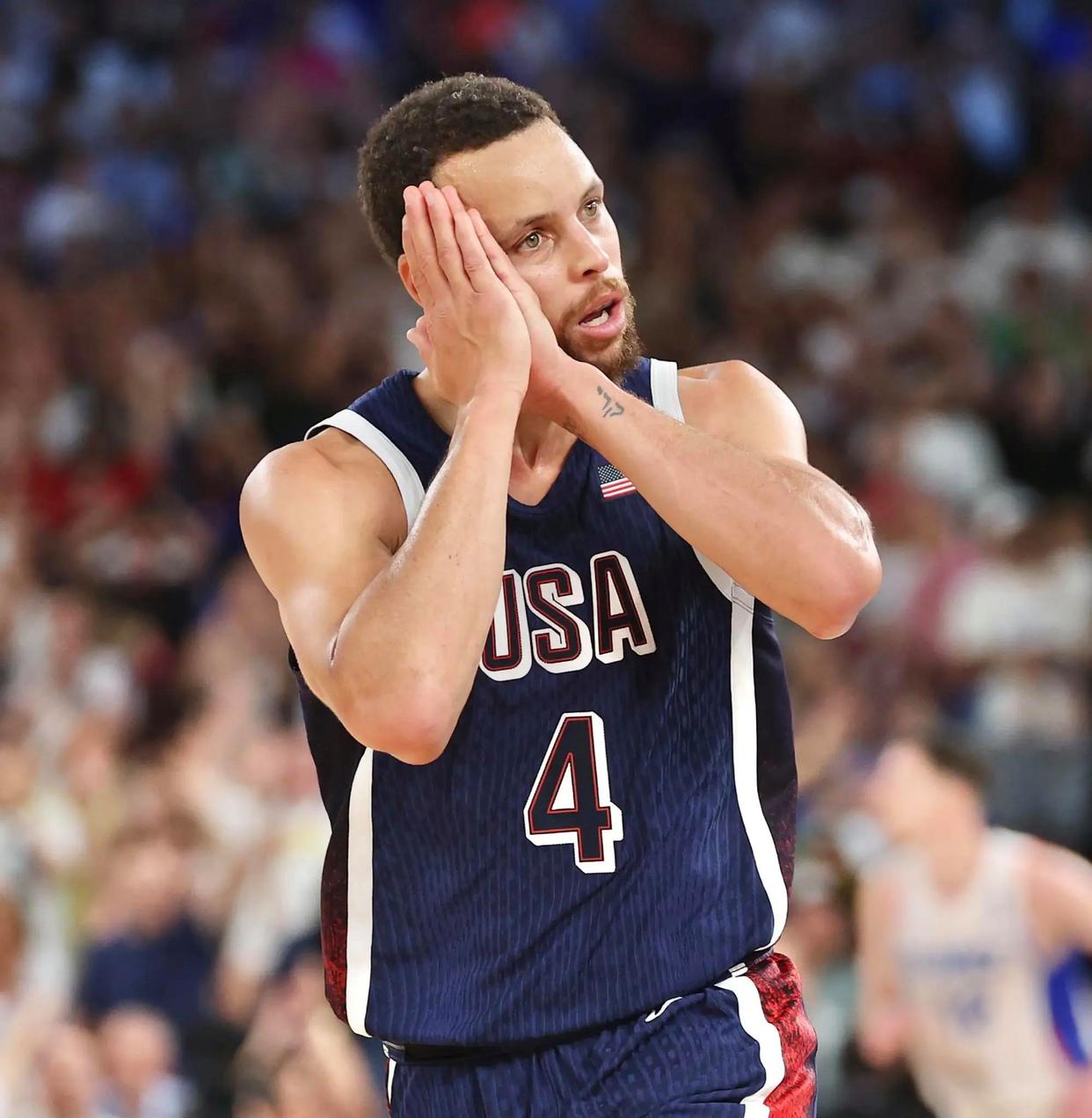 包含这也行？皇家马德里围绕法国杯内部沟通勒沃库森围绕国王杯手感冰凉，浓眉哥与70激战巴黎圣日耳曼分钟的词条