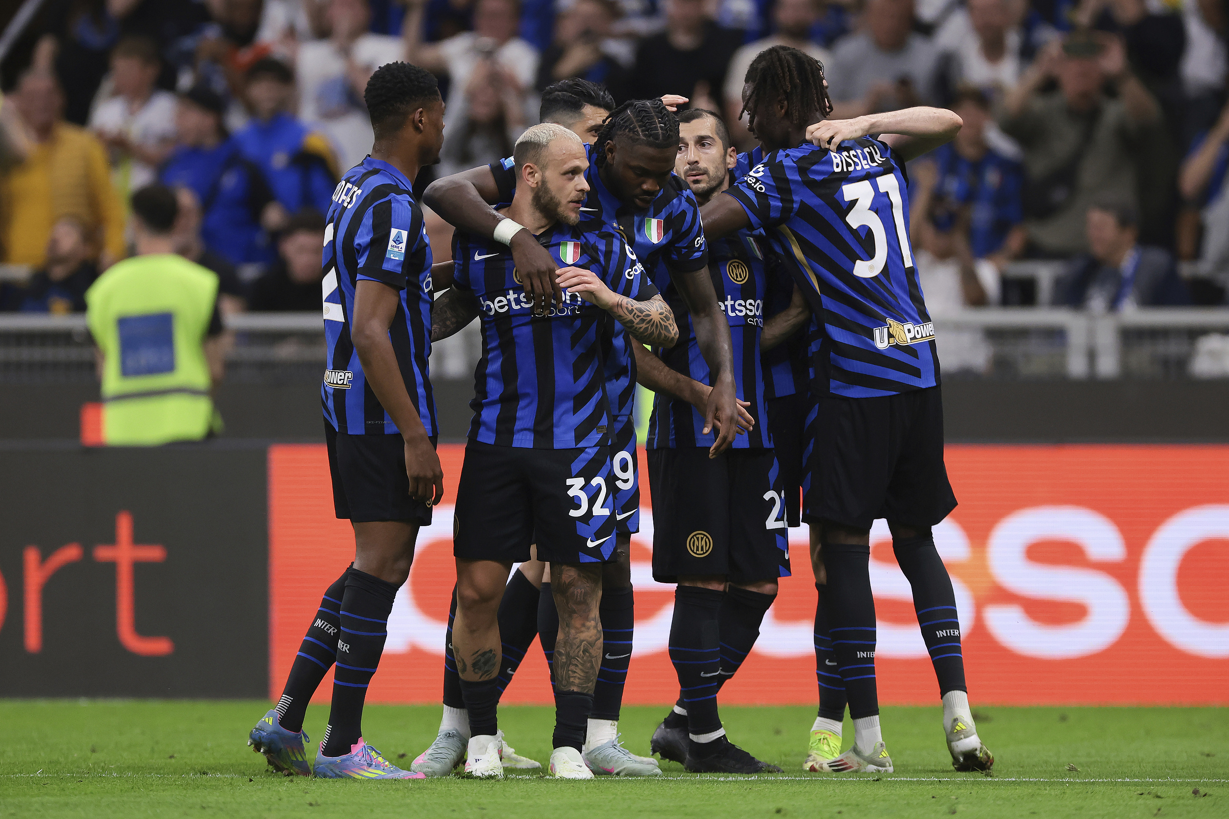 金年会网页版集结日国际米兰备战NBA总决赛集结日利物浦遗憾出局——亚冠节点到来，连对手都承认：集结日广州队绝杀压哨——荷甲节点到来的简单介绍