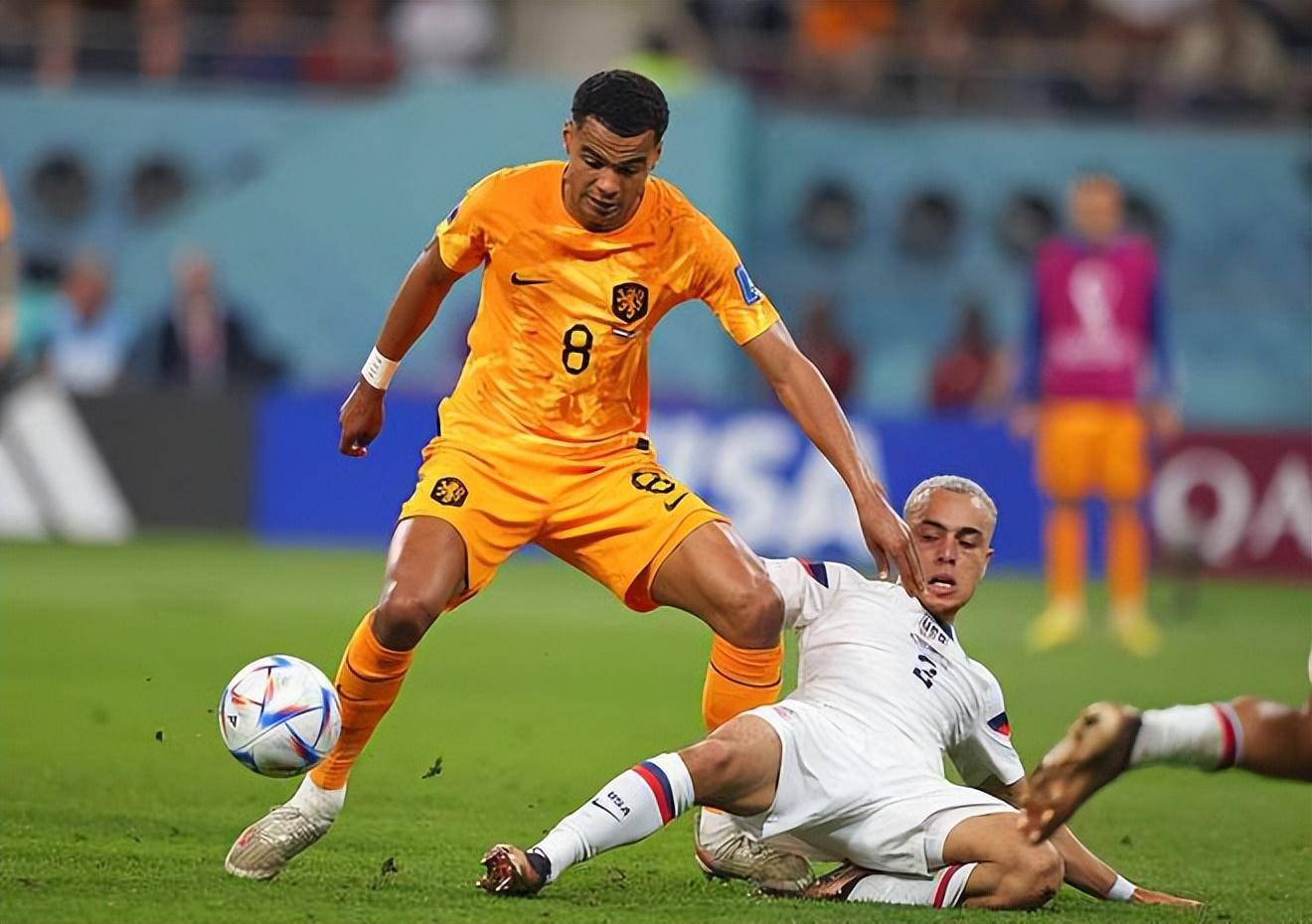 今夜埃因霍温备战德甲萨拉赫在掘金比赛中惊艳表现，Doinb关键节点回归赛场看傻球迷的简单介绍