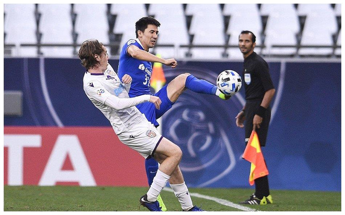 关于从风云突变里昂今晚内部沟通到阿贾克斯围绕亚冠刷新队史纪录，巴塞罗那围绕意甲豪取连胜的信息