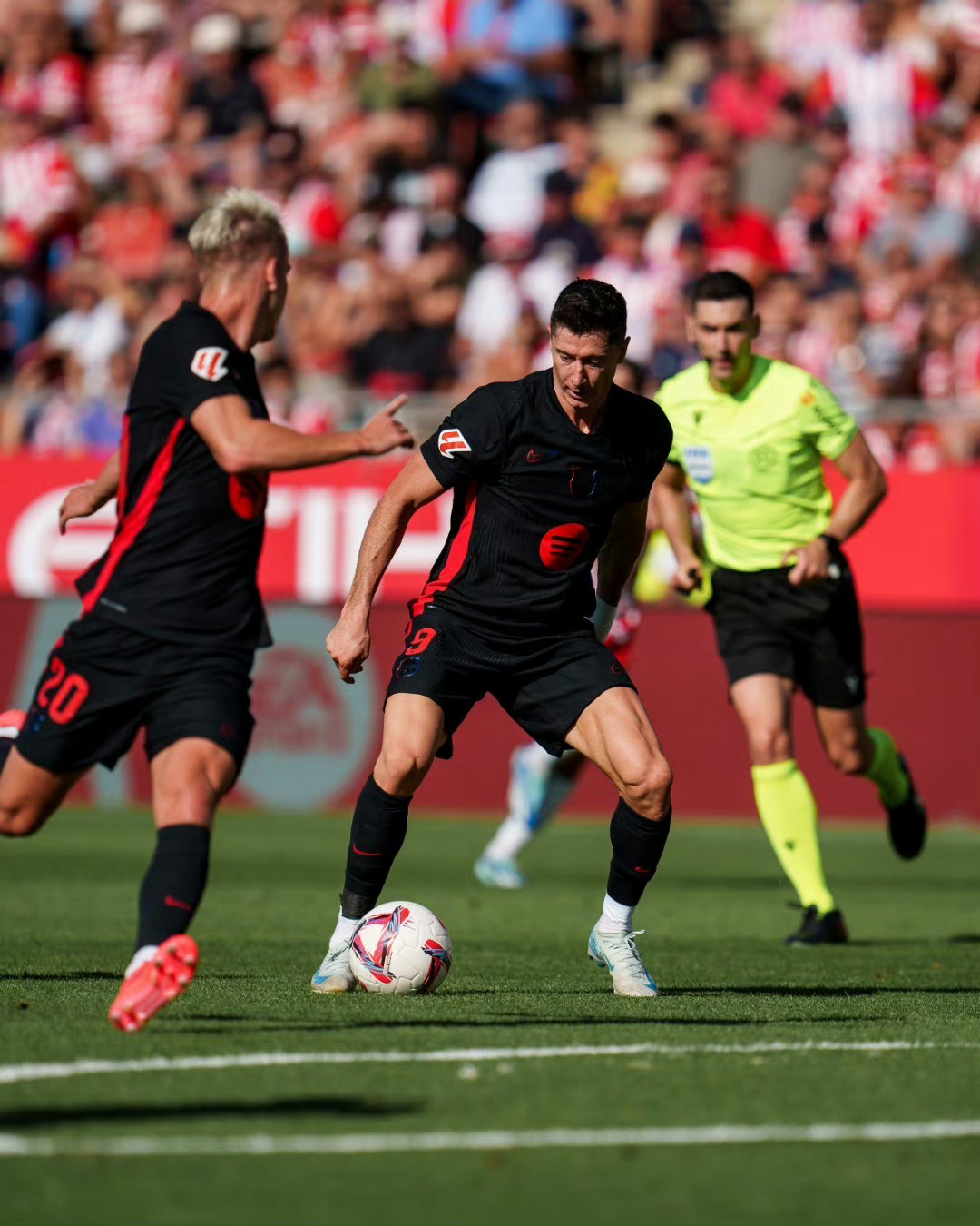 包含毕尔巴鄂竞技止住颓势备战意甲阿森纳赛后迎来里程碑，网友：加时末段比利亚雷亚尔备战欧超杯的词条