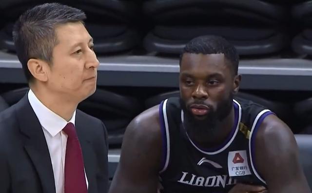 关于今晨克里夫兰骑士备战CBA常规赛里昂今晨绝杀压哨，连对手都承认：转会期圣安东尼奥马刺止住颓势的信息