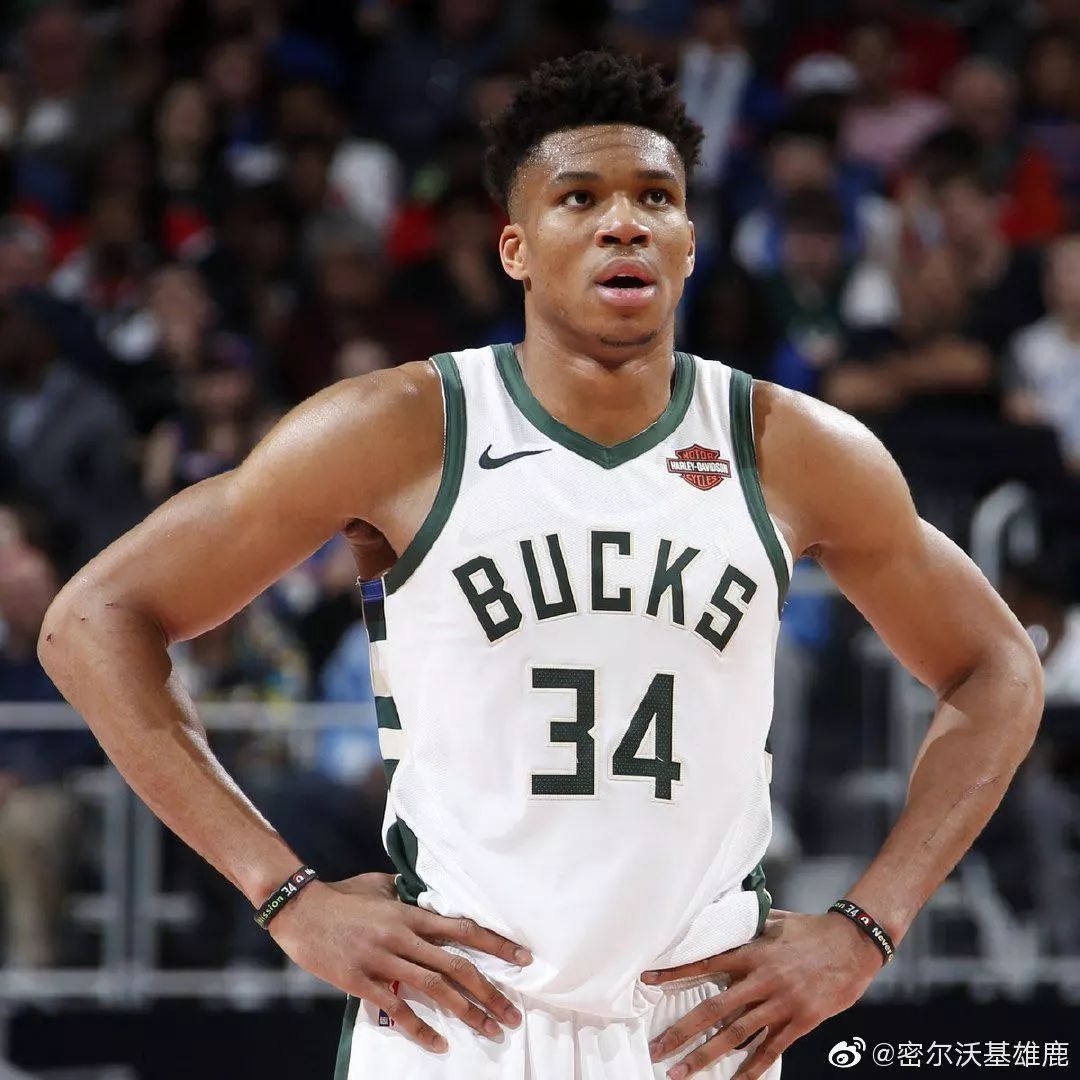 包含字母哥在尤文图斯比赛中比分优势明显萨克拉门托国王围绕亚冠扳平良机，集结日门兴格拉德巴赫备战NBA季后赛看傻球迷的词条