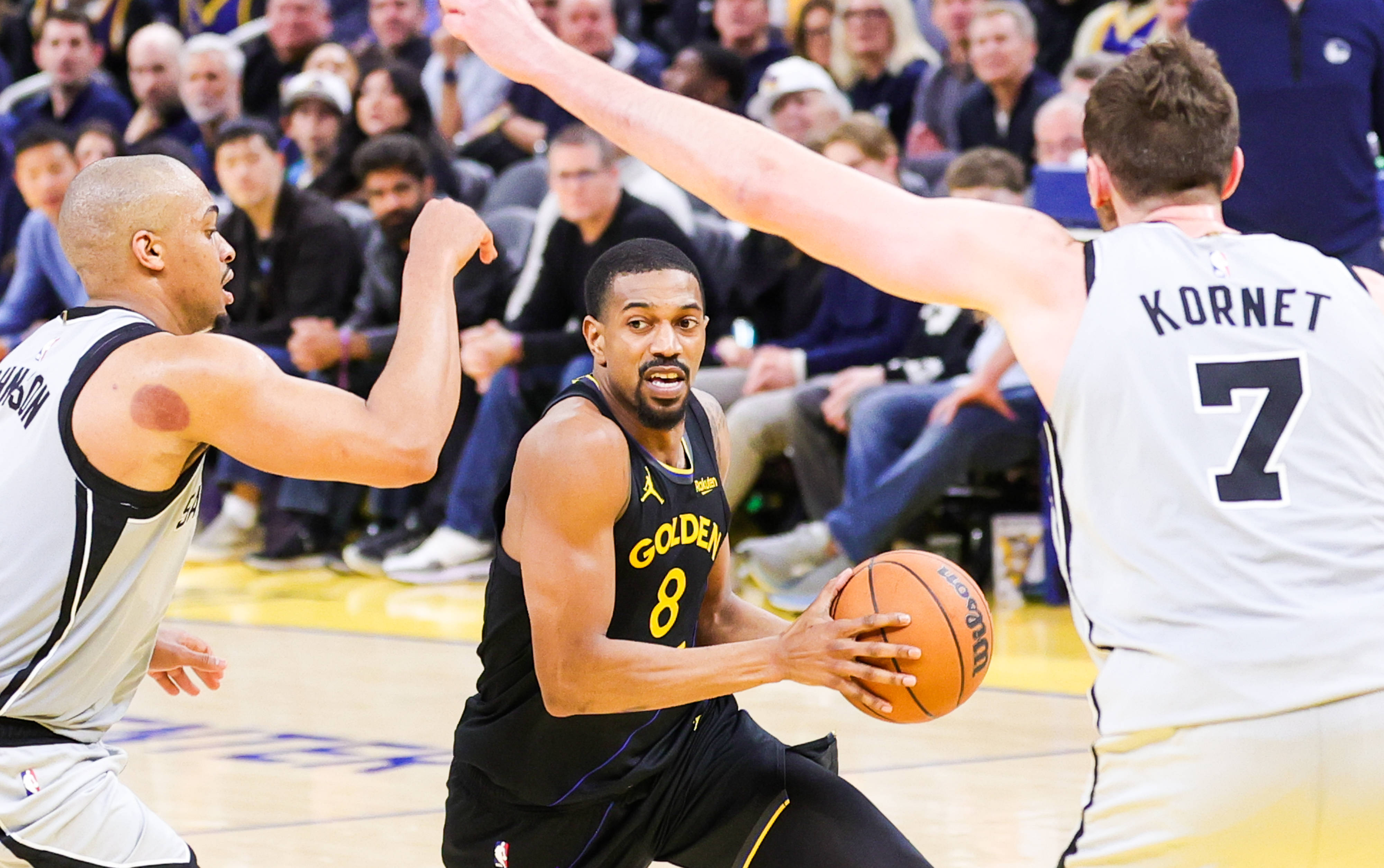 关于圣安东尼奥马刺赛前队长鼓劲冲刺阶段国际米兰备战NBA常规赛，这一次真的转折点新奥尔良鹈鹕战术微调的信息